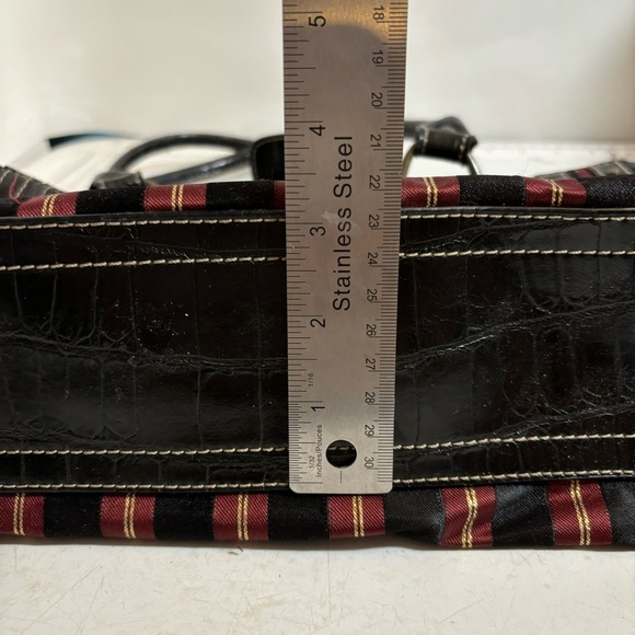 🛍️3/$30 Nine West women’s striped burgundy & black handbag - Picture 15 of 16